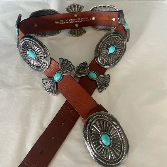 🛑SOLD Vintage Brown Leather Navajo Western Concho Belt with Turquoise Small - Picture 6 of 8